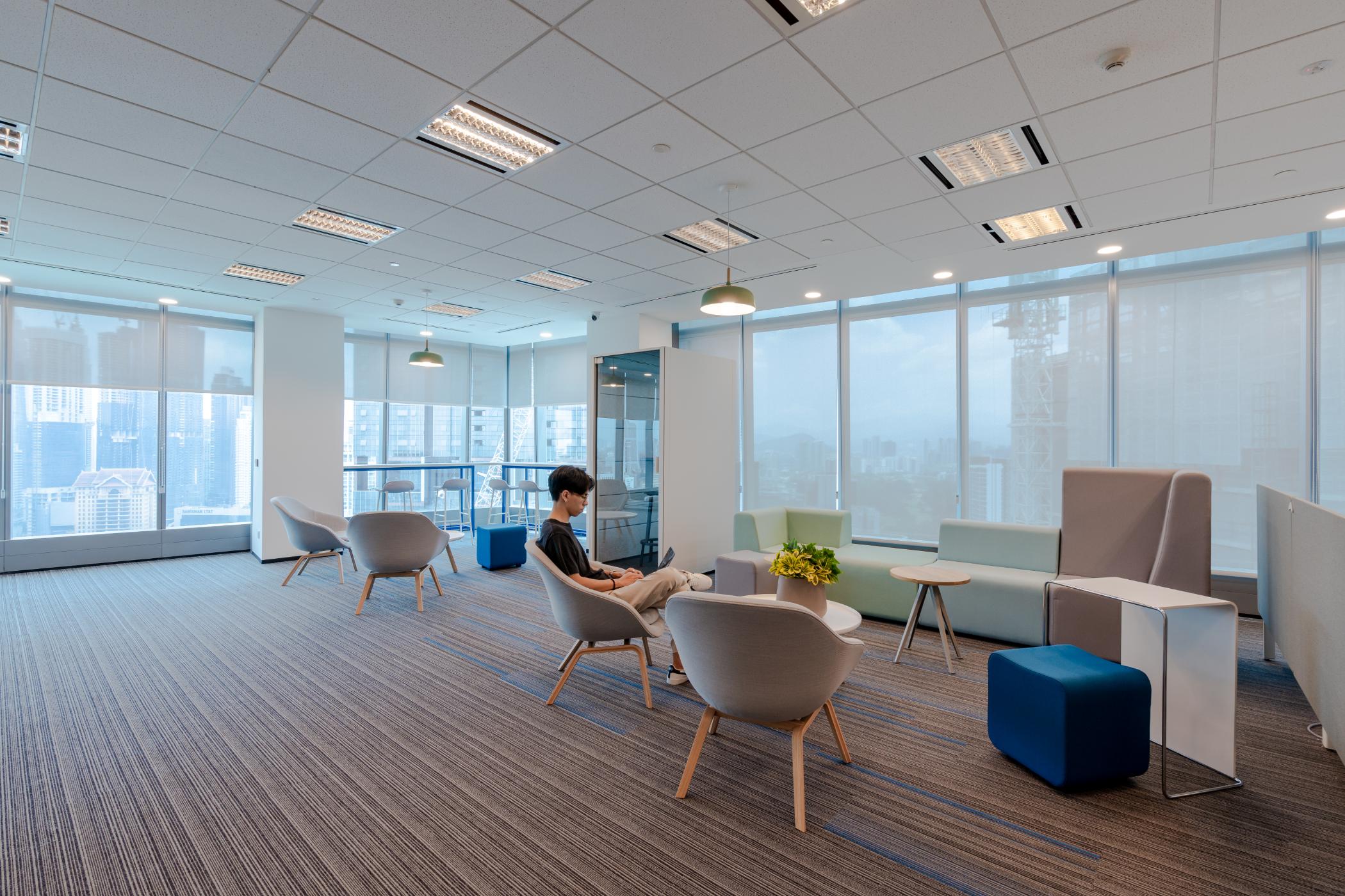 cozy-breakout-area-high-rise-view