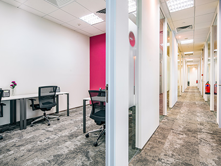 vision-exchange-shared-office-corridor-access